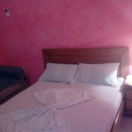 Alexis Apartment *
